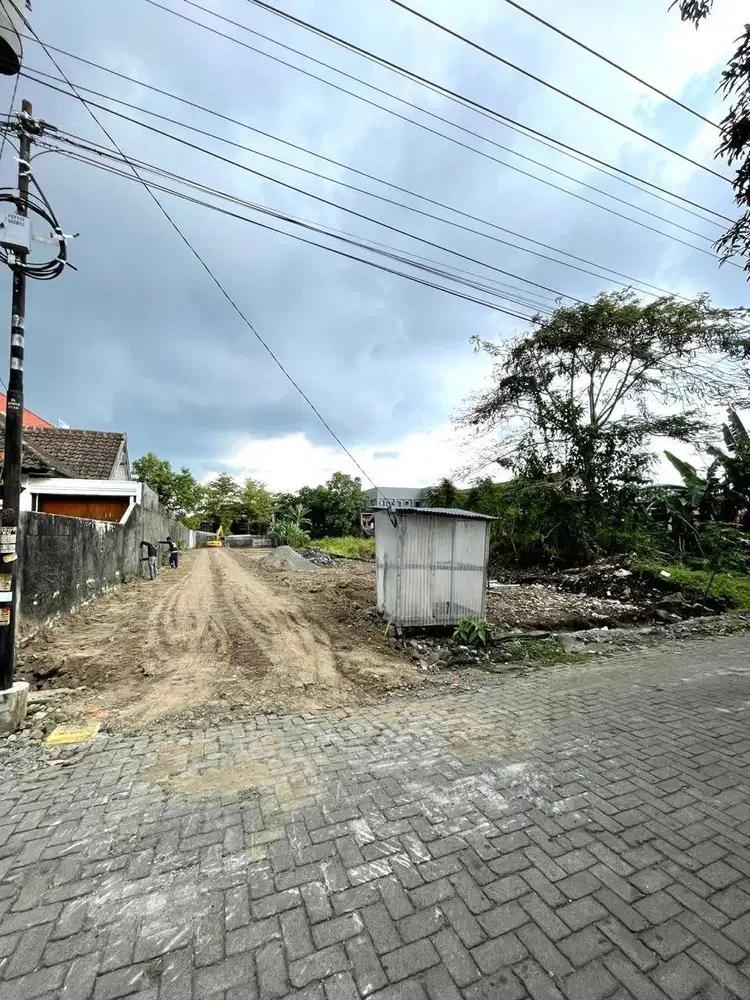 300 meter ringroad utara condongcatur , jual tanah sawitsari dekat UPN
