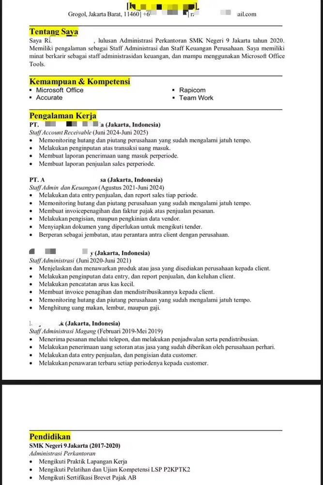 Mencari Pekerjaan Admin / Finance