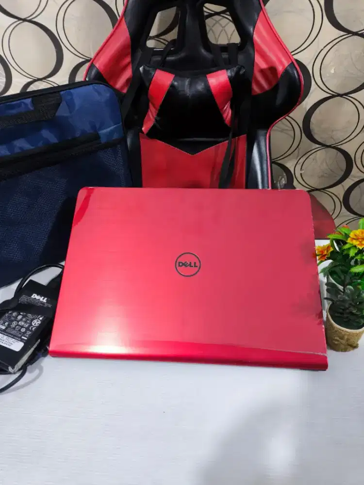Laptop Gaming Desain Dell Redd Core i7 RAM 16Gb/Ssd 256Gb dual Vga