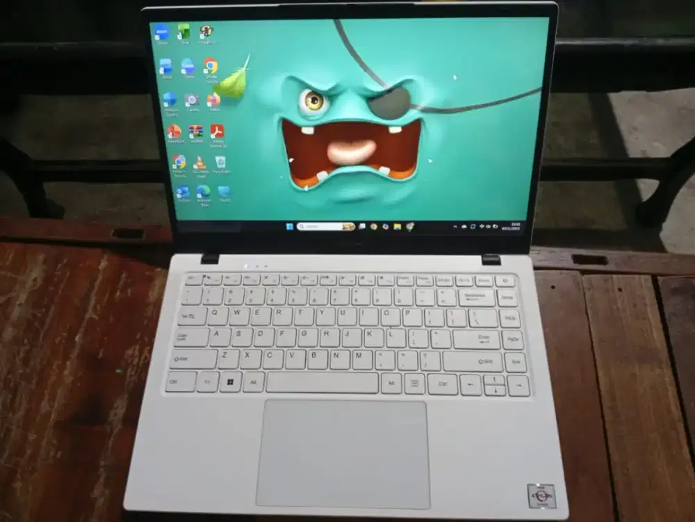 Laptop ADVAN SOULMATE X2 8/128GB