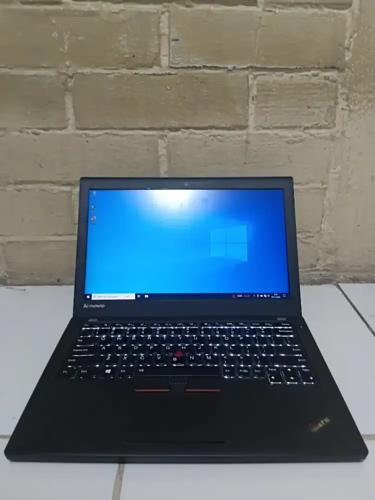 Lenovo Thinkpad X250 core i5 Backlight