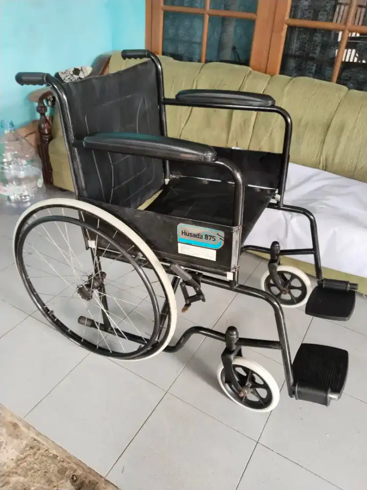 Dijual kursi roda sangat layak sekali