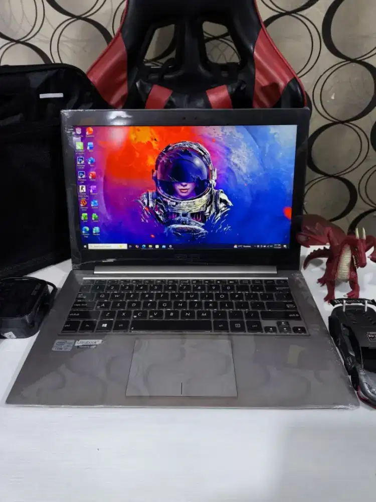 Laptop slim Asus Zenbook Prime i7 Full HD ips