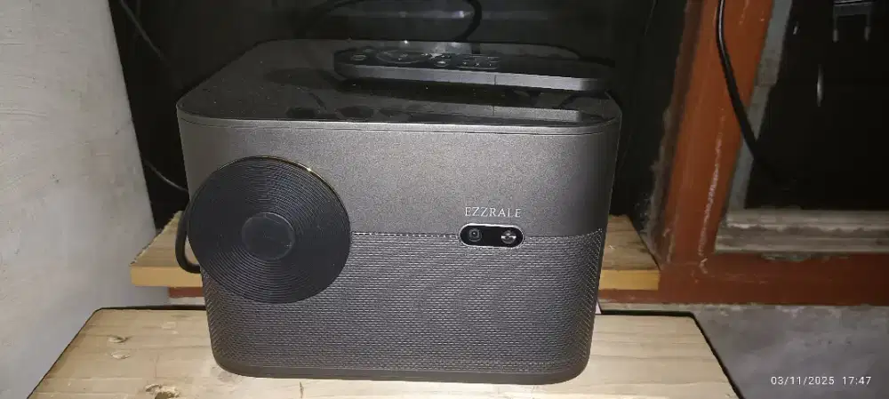 Proyektor ezralle ezr3