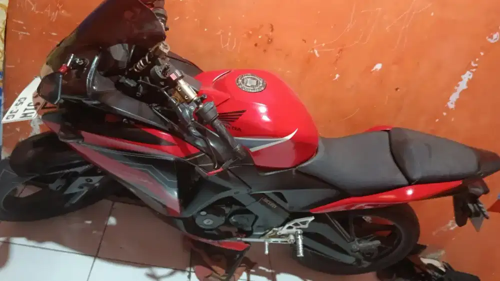 Motor Honda CBR 150cc Thailand 2011