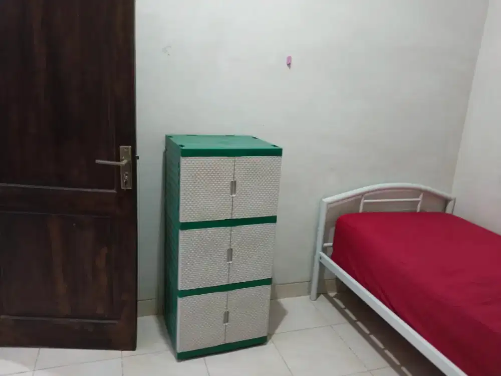Kos putri aman dan nyaman.. Tempat trategis dekat dg kampus dan mall
