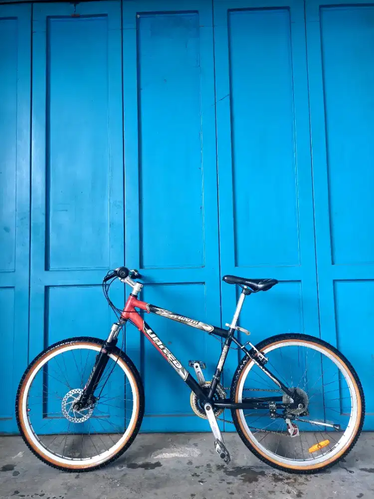 Sepeda gunung mtb united XC aloy 26 inc beli dari baru