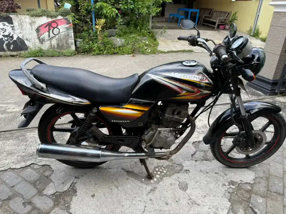 Megapro THN 2005 plat AB Bantul