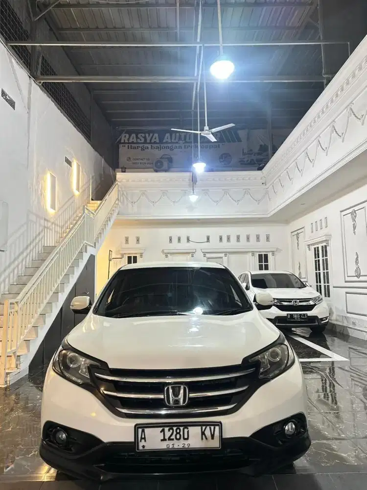 CRV 2.0 2013 Register 2014 Km low Istimewa Full orsinil jual cepat bu