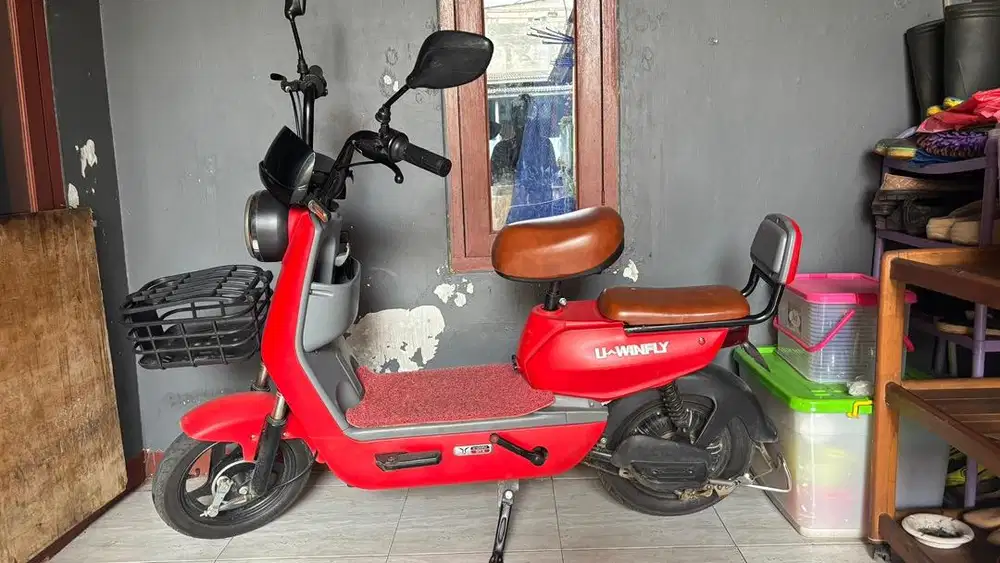 Sepeda listrik U-winfly scond murah