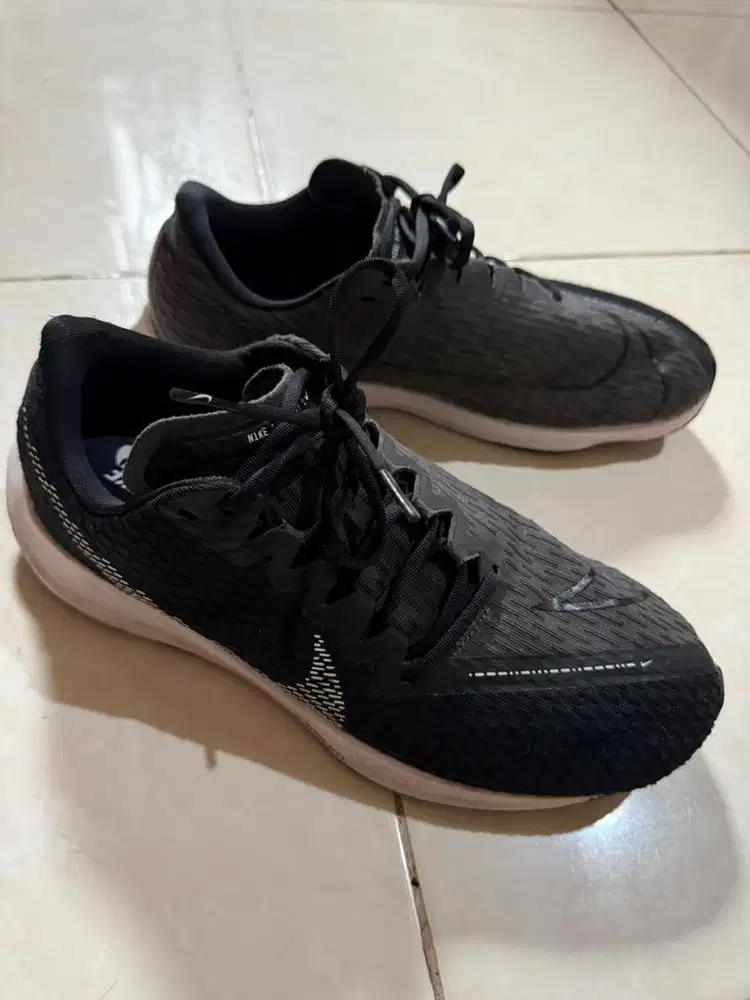 Sepatu Nike Running Rival Fly 2