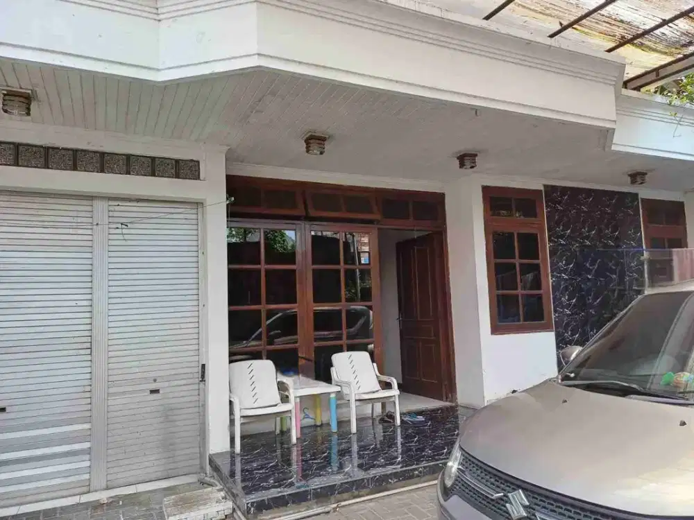 RUMAH TENGAH KOTA DI JL NANGKA LAMPER KIDUL SEMARANG