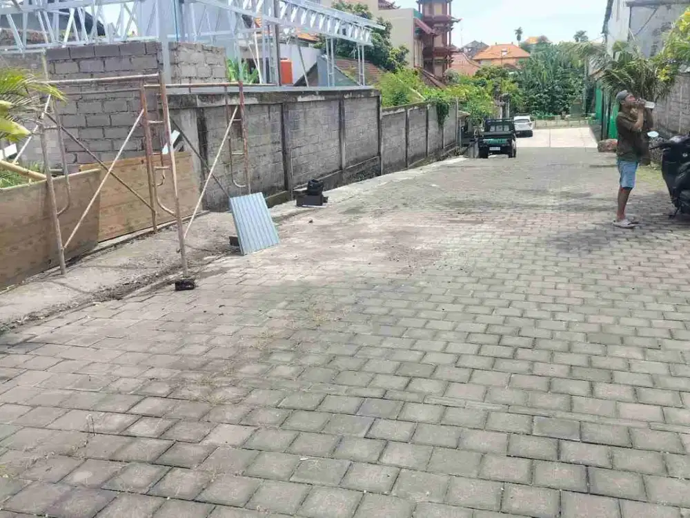 Di kontrakan gudang , jalan Kebo Iwa Utara , Denpasar, Bali