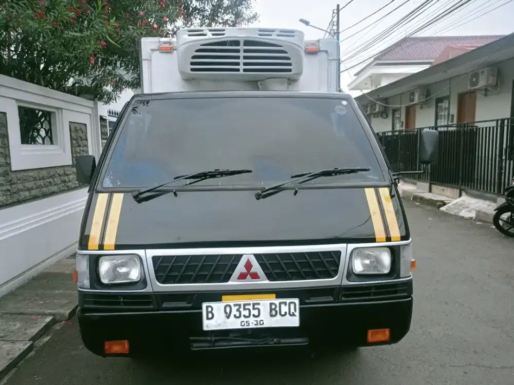 Mitsubishi L 300 box L300