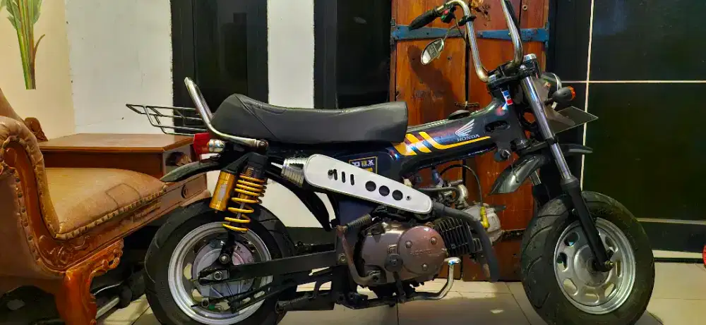 Motor custom Honda Dax 125