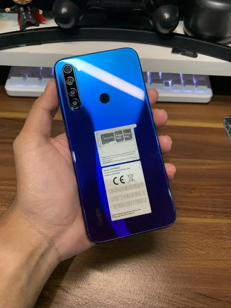 Redmi note 8 (4/64)