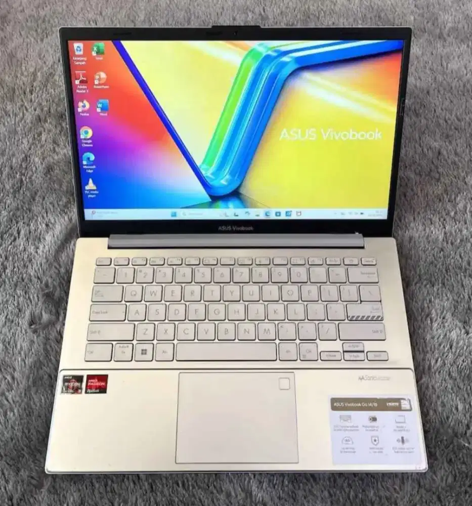 laptop Asus Vivobook AMD RYZEN 3-7320 RAM 8GB DDR4 SSD 512GB 3.8jt