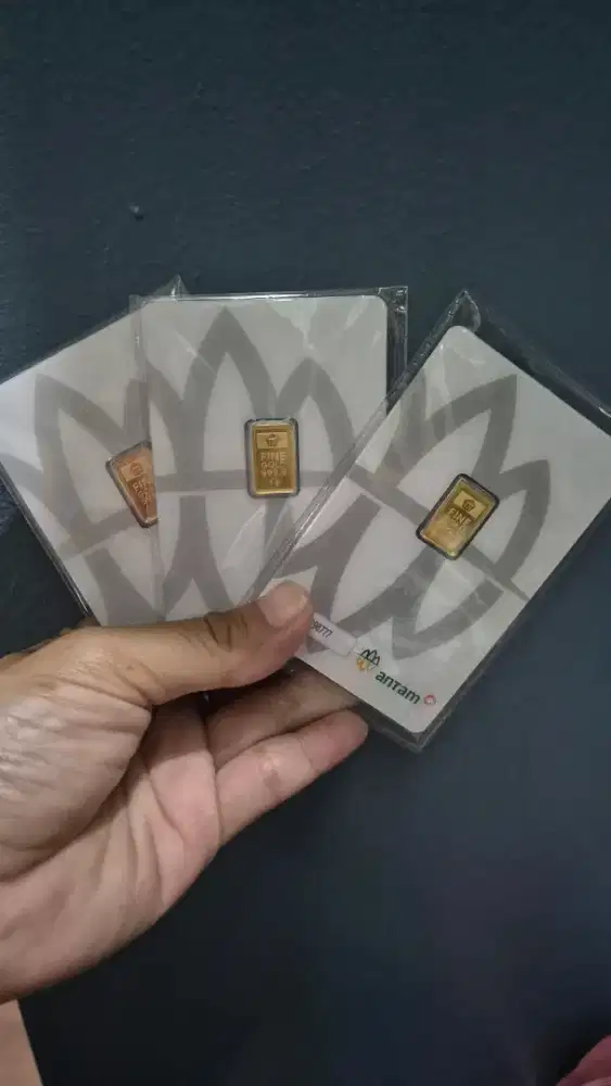 Lm 1 gram ada 3 keping tahun 2025