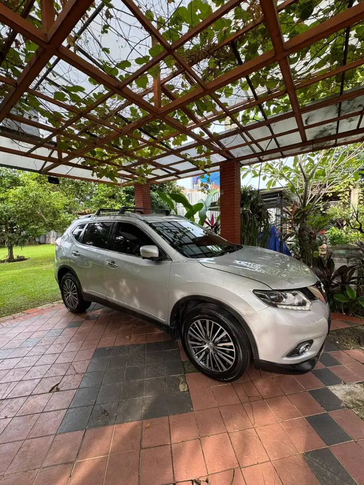 Jual Nissan X-Trail 2.5 AT Tahun 2015