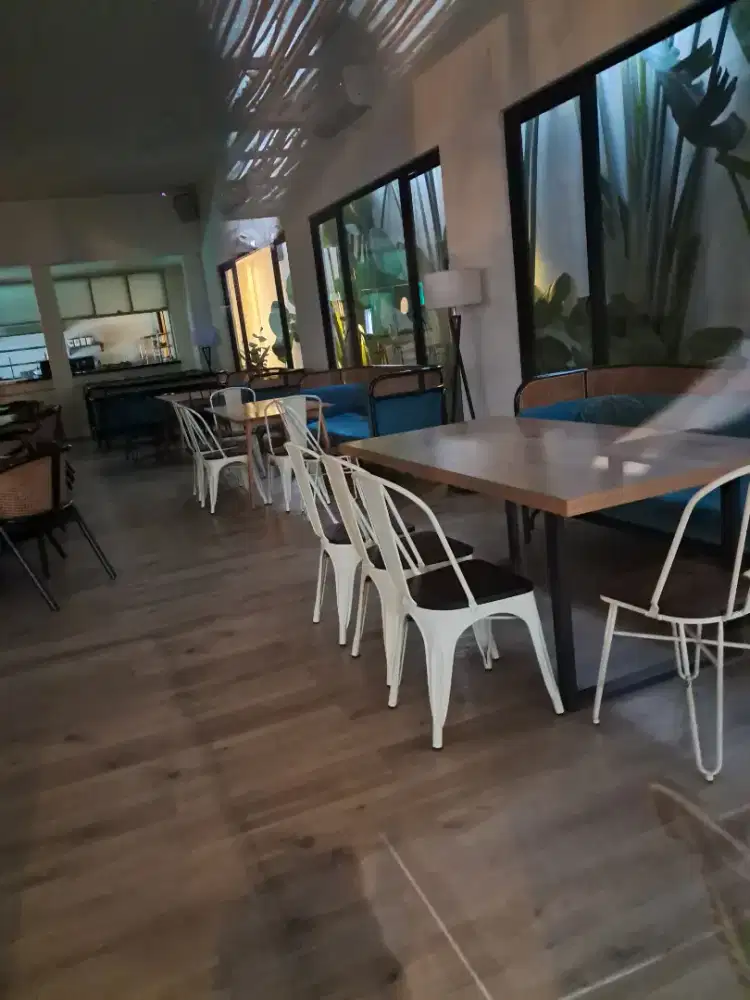 Dicari waiter dan chef kitchen.. untuk resto di cibubur