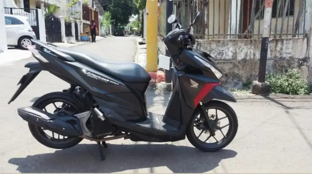 HONDA VARIO 150 2016 CBS ISS HITAM CEK SEPUASNYA DIRUMAH COCOK BAYAR
