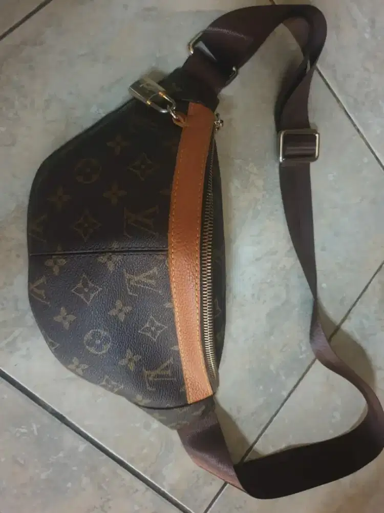 Waistbag kulit LV