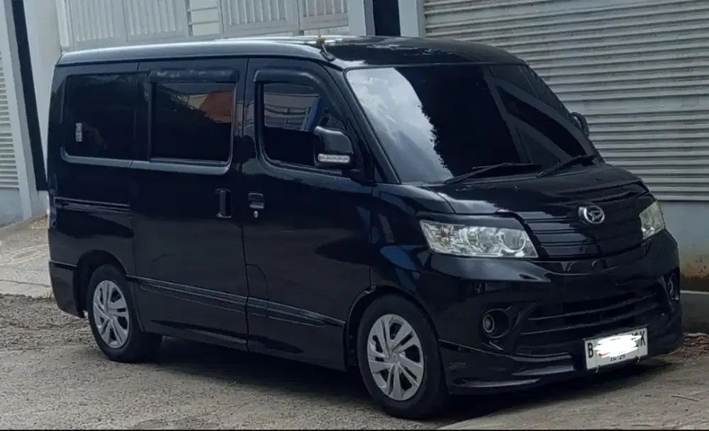 Daihatsu Luxio 2019