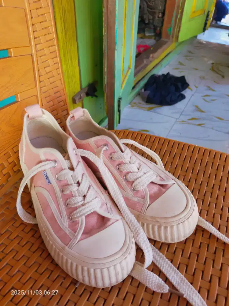 Cardinal shoes size 39