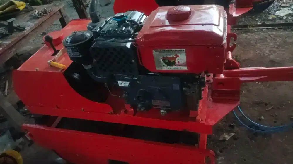 Baby roller yanmar hidrolik