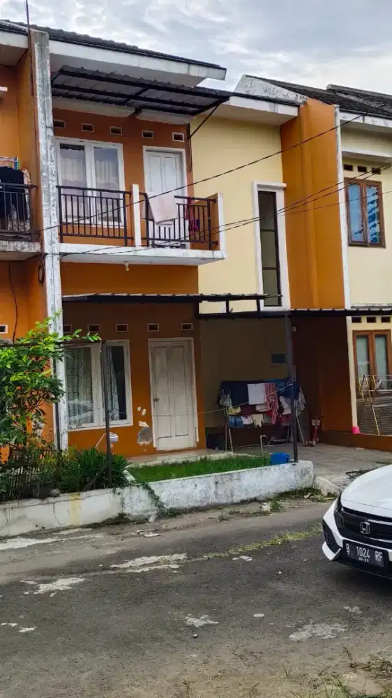 Disewakan rmh 2lt disemolak bogor barat akses toll kayu manis 10 menit