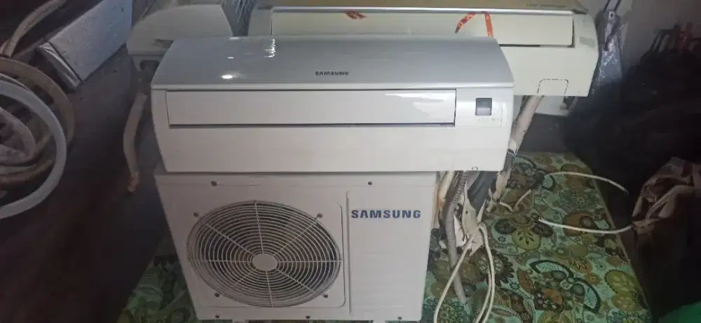 ac bekas merk samsung ukuran 1/2pk ready siap pasang kondisi no minus