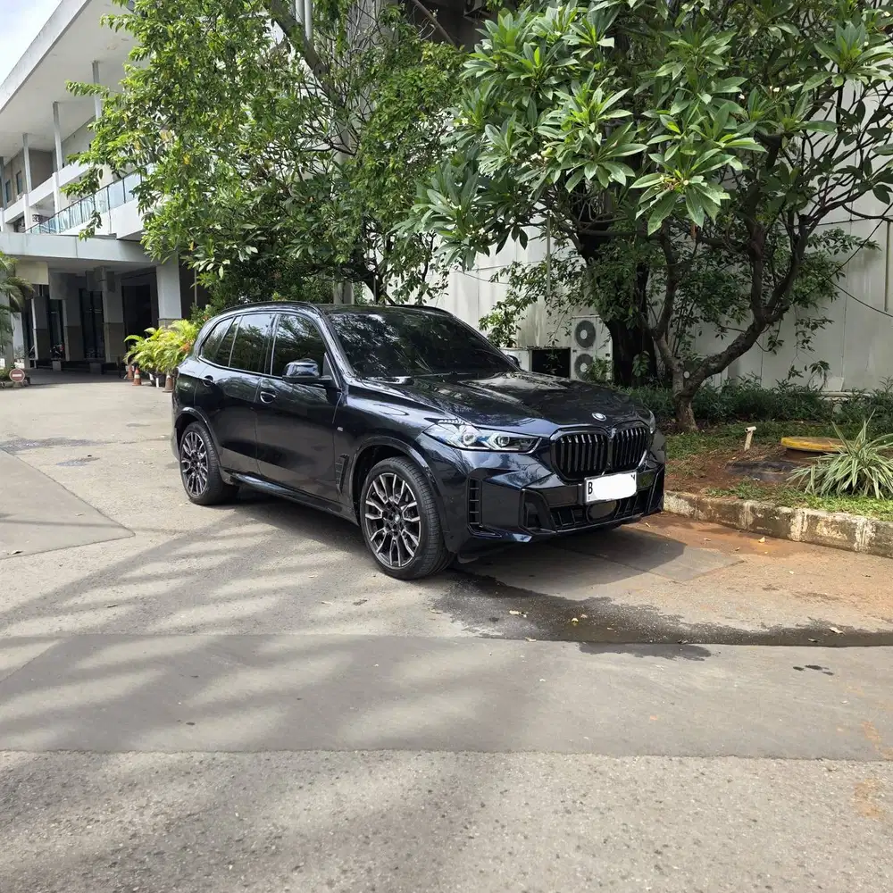 BMW X5 M-Sport ATPM 2025 DARK BLUE ON BROWN