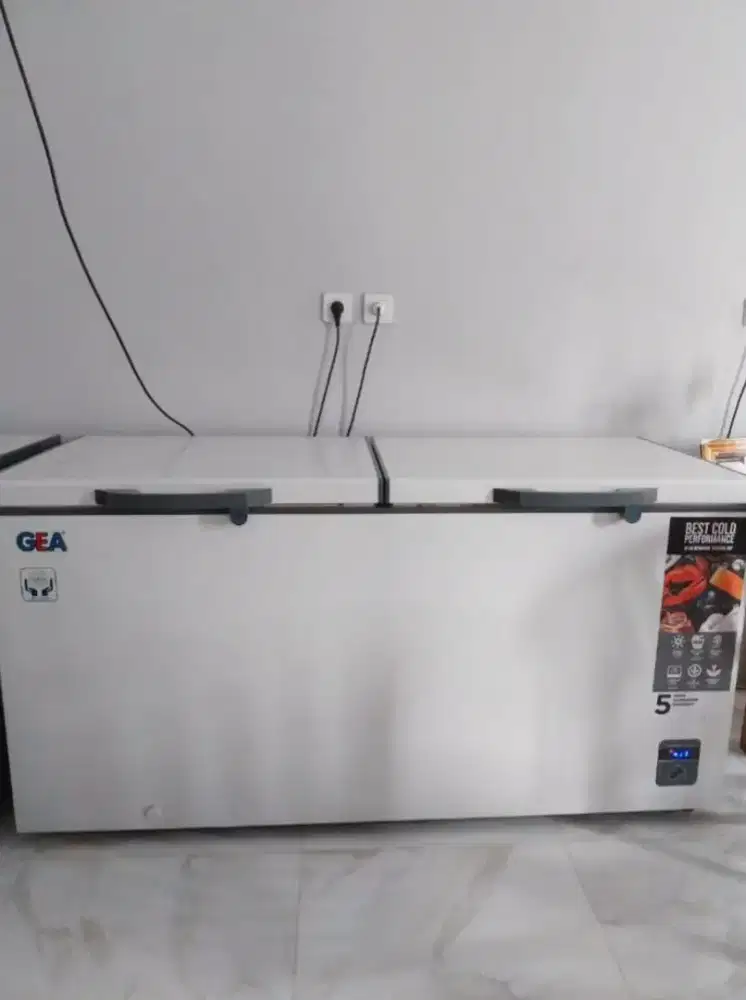 Dijual Frezer GEA 600