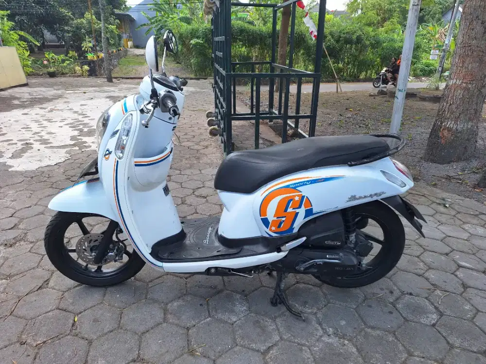 Scoopy 2016 bisa cash/kredit syariah angsuran TERMURAH