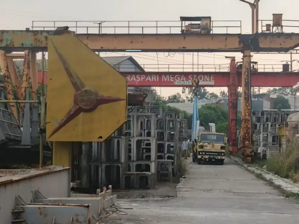 Gudang Lengkap Crane, WaterTreatment, Genset di Gunung Putri , Bogor  #770