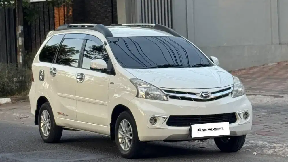 XENIA R DELUXE 2015 / 2014 Manual Bagus Bekas Kredit Surabaya Murah