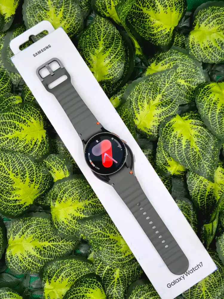 Samsung W7 Green 40mm Mulus Bagus