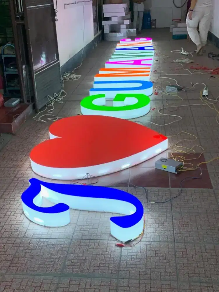 pekerja desain grafis