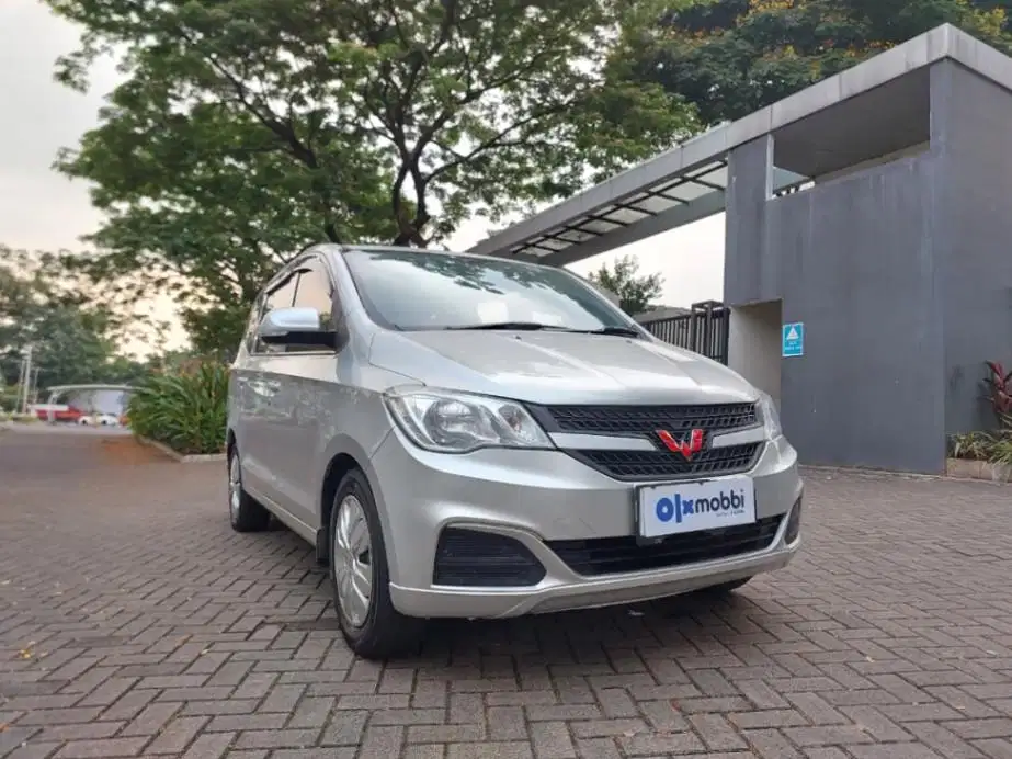 DP RENDAH Wuling Confero 1.5 Bensin-MT 2021 TRU