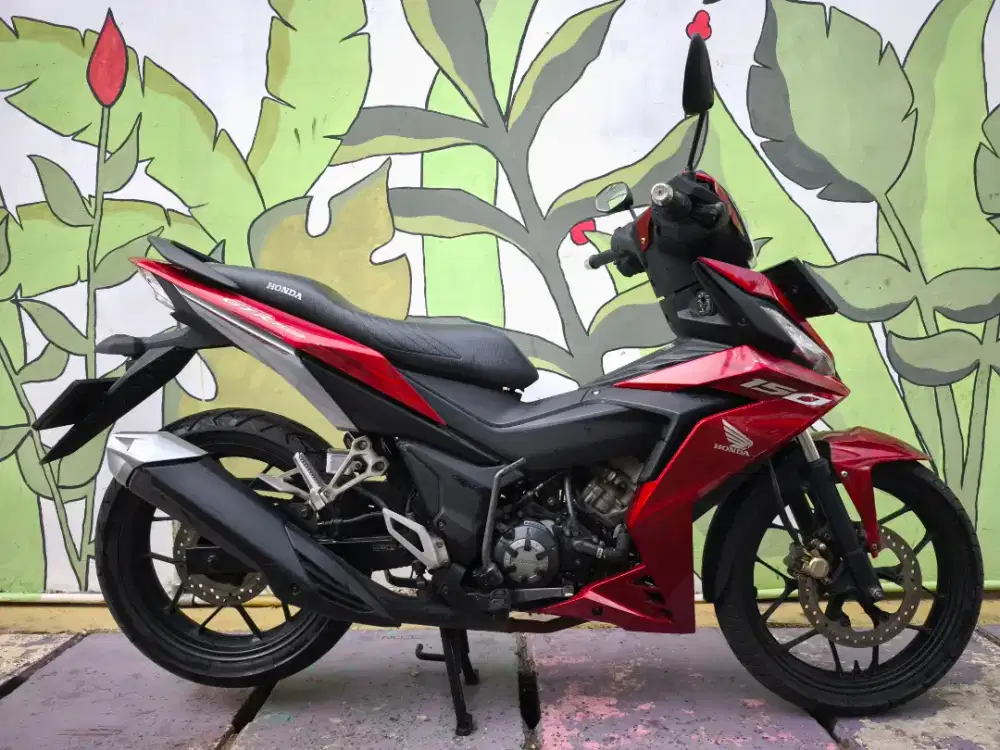 Honda Supra GTR 150 Th.2017 B.Dki Pjk Pjg KM Rendah Mtr Gres Spt Baru