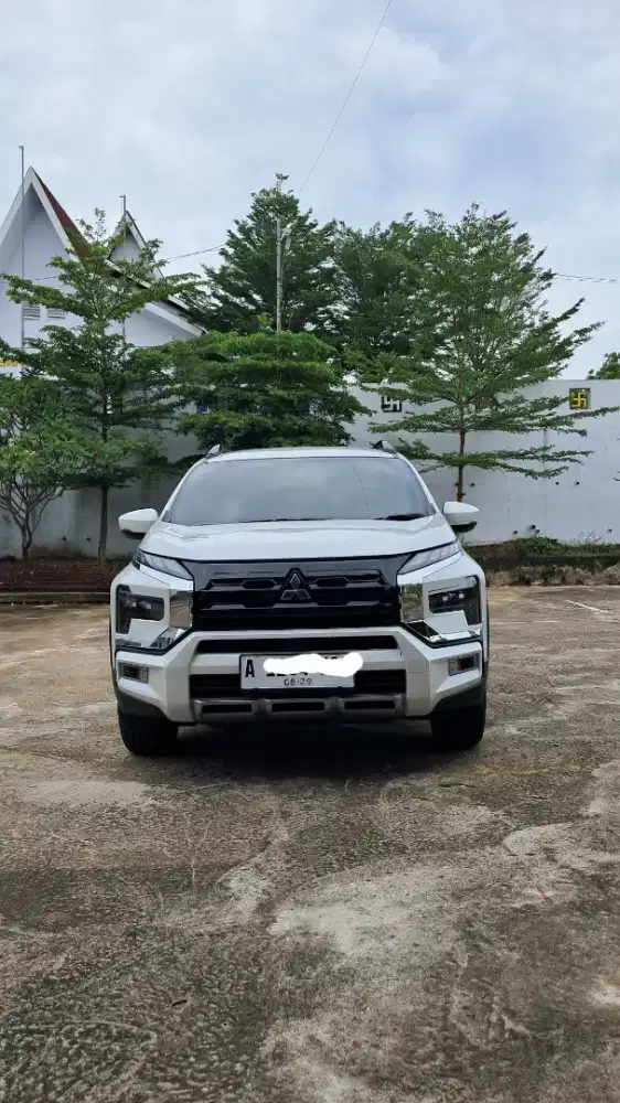 XPANDER CROSS PLUS 2024