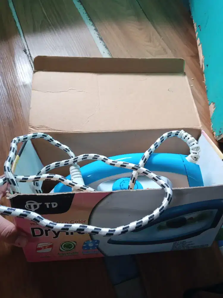 Strikaan baju merk Dry