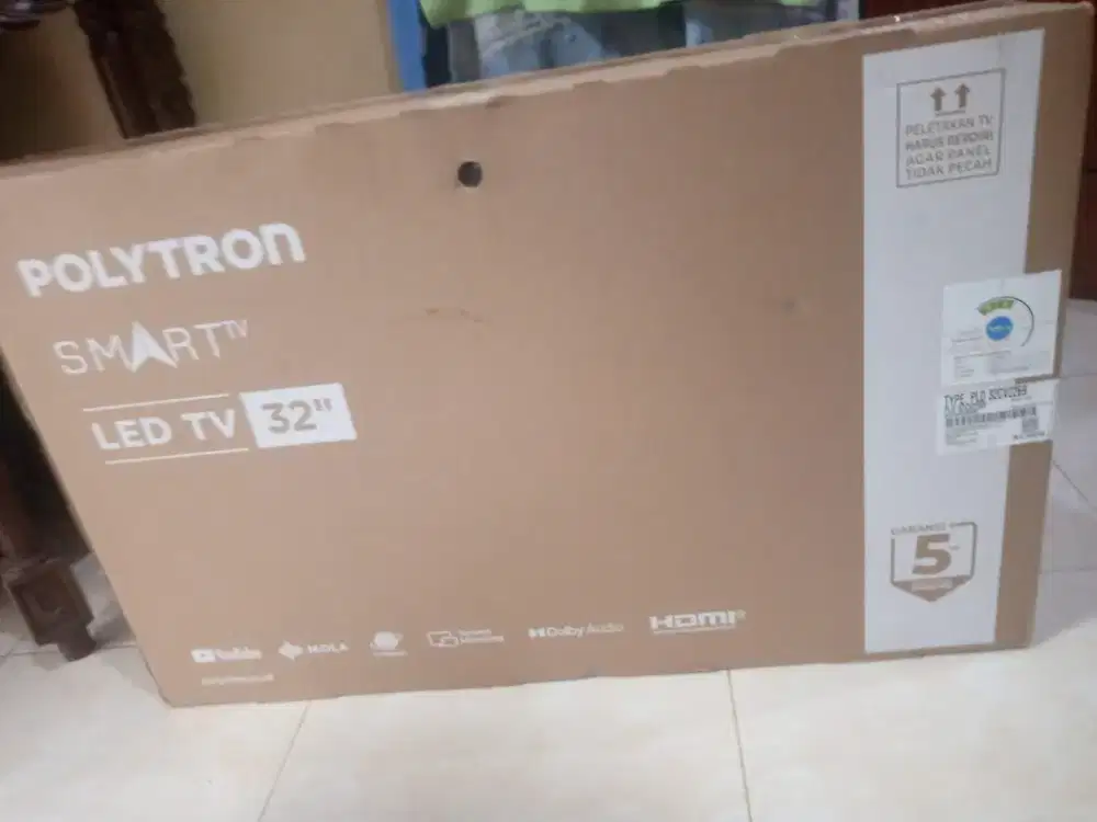 Di Jual TV Polytron 32 inch SmartTV