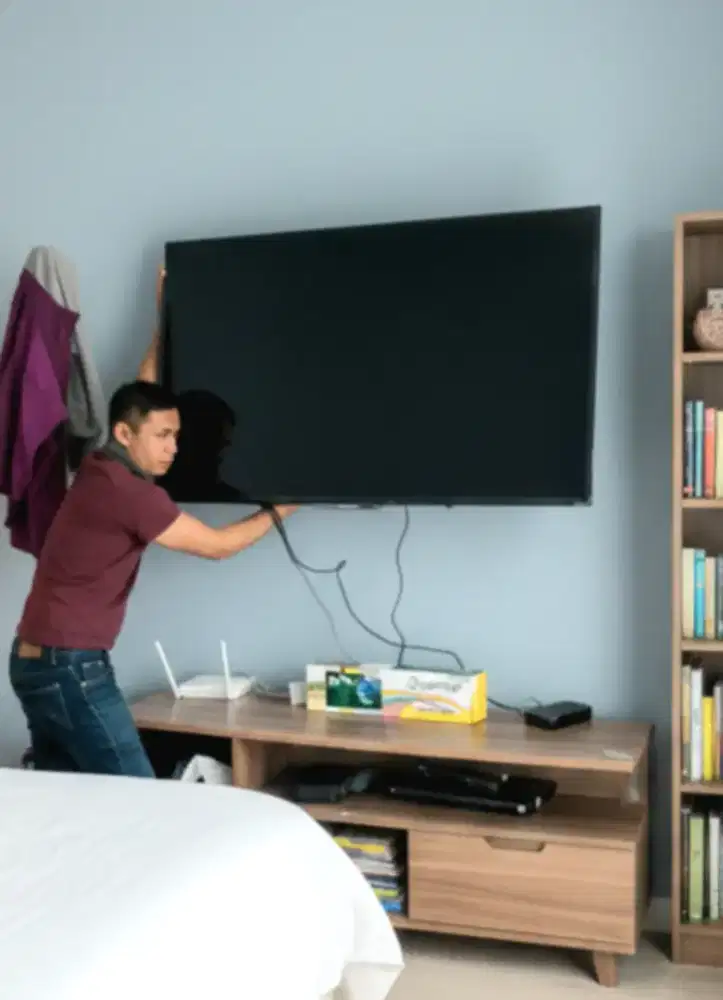 pemasangan & jual bracket utk gantungan tv led lcd di tembok aman kuat