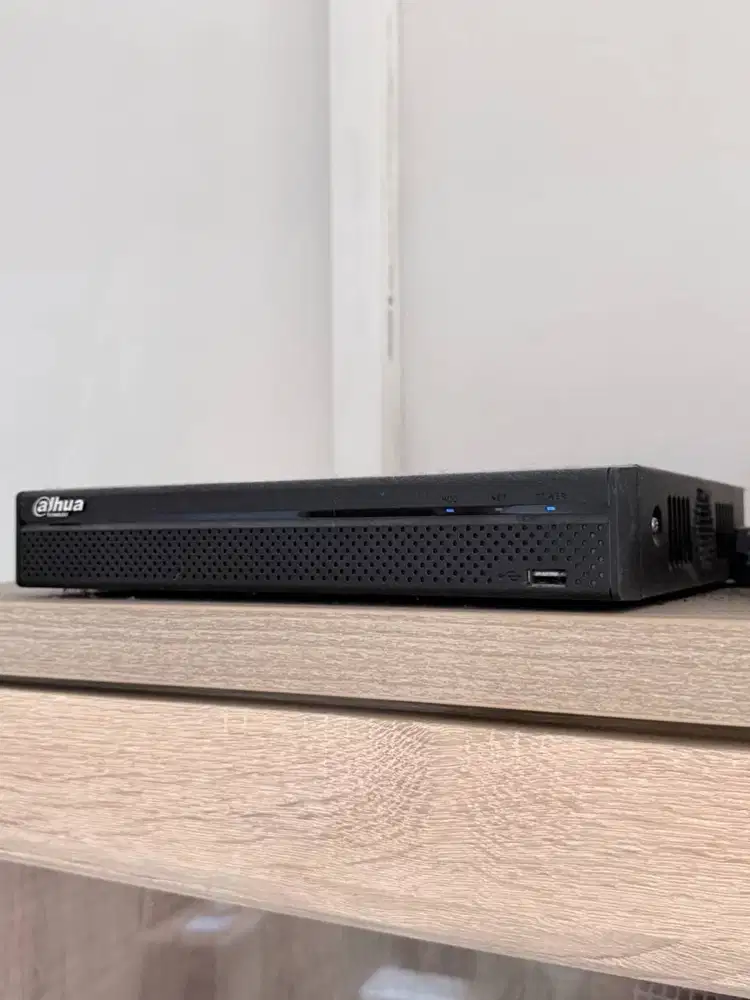 DVR Dahua + Harddisk 2TB + 14 Kamera CCTV Cameras + LED 24 Murah