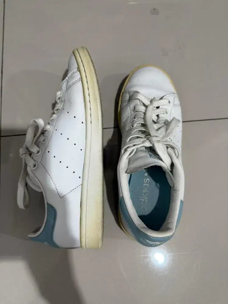 Sepatu ADIDAS STAN SMIth