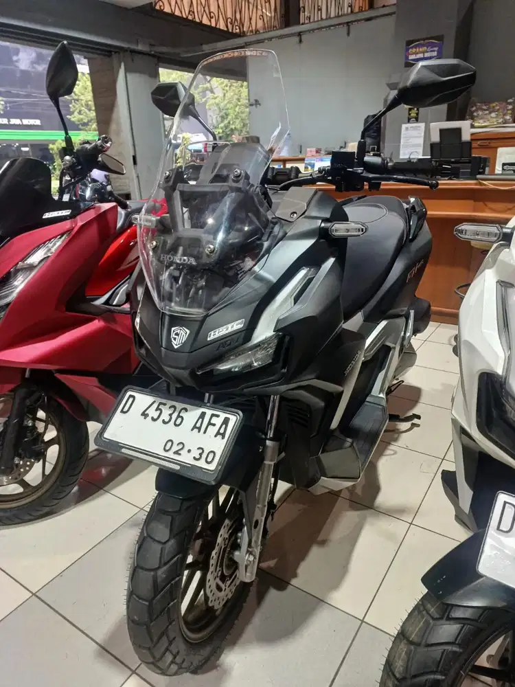 ADV 160 ABS 2025 - SRI SANJAYA MOTOR