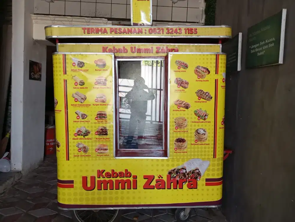 Dijual rombong kebab