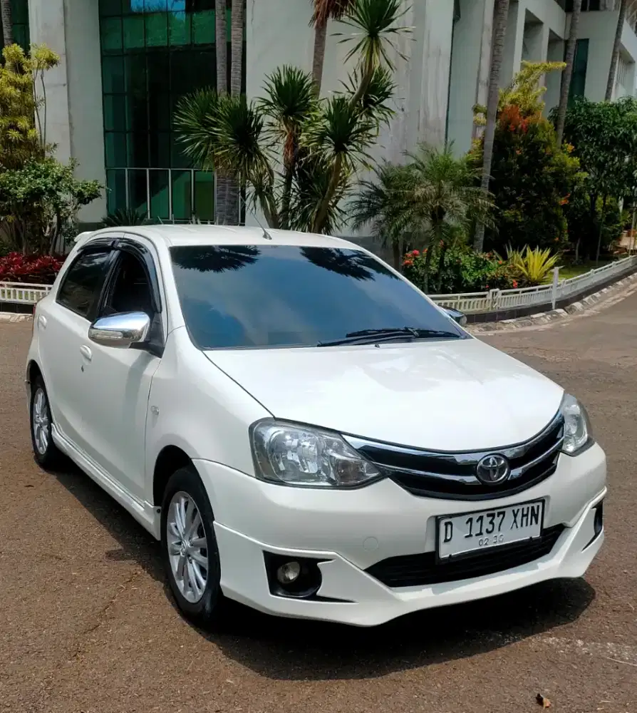 Toyota Etios Valco G 1.2 2016