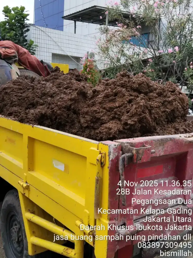 Jasa angkut puing dan buang tanah